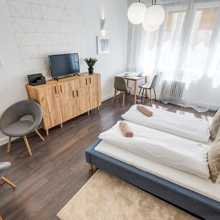 D.Five Harmony Studio At Vaci Street Lägenhet Budapest Exteriör bild