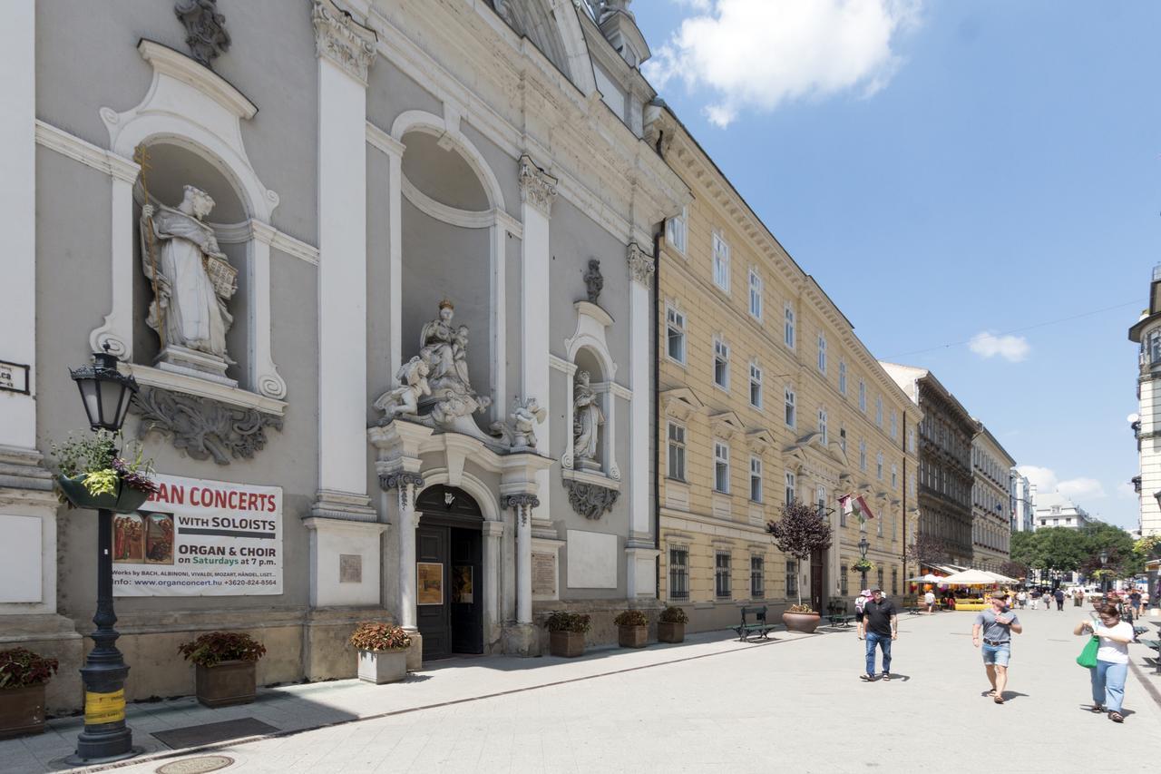 D.Five Harmony Studio At Vaci Street Lägenhet Budapest Exteriör bild